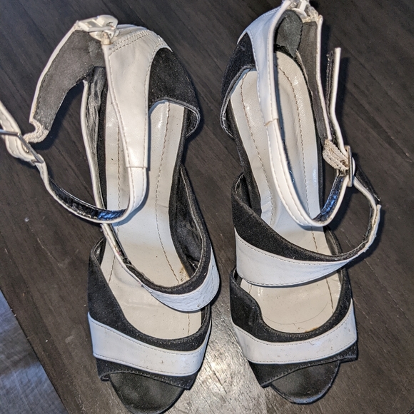 Heels - Picture 2 of 2